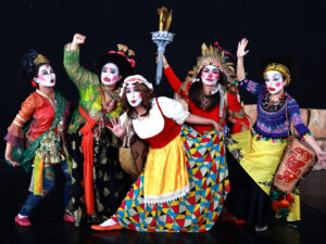 Dunia Seni Teater: Lebih dari Sekadar Pertunjukan Panggung
